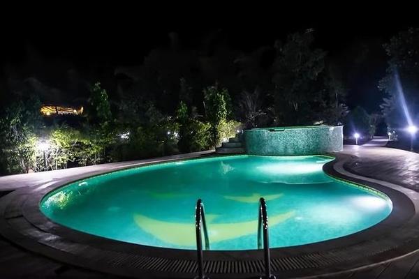 Vraksh Resort